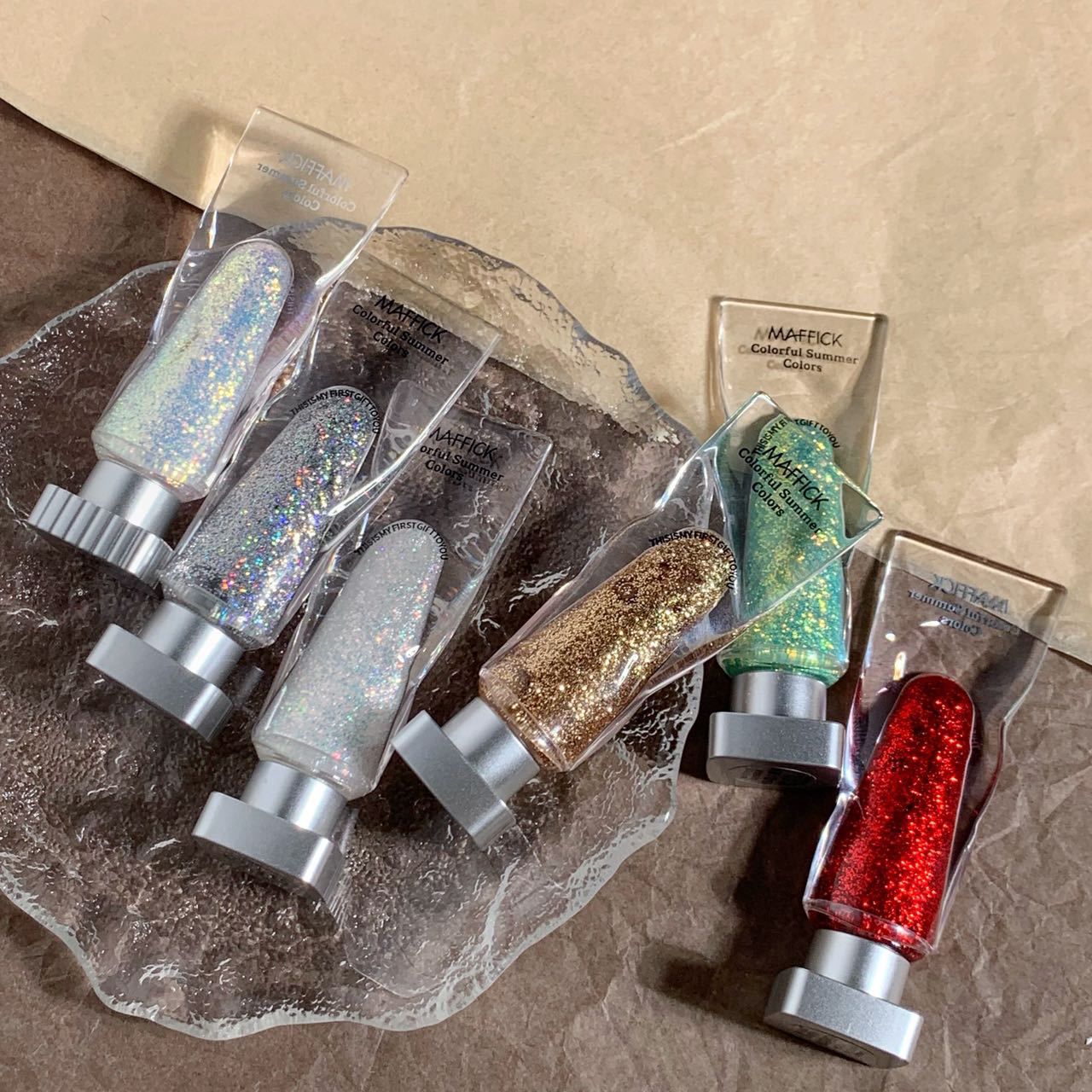 Set Of 6 Diamond Glitter Eyeshadow, Maffick Ice Cube Liquid Glitter, Brightening Colour Highlighter Eyeshadow Set Of 6 Diamond Glitter Eyeshadow, Maffick Ice Cube Liquid Glitter, Brightening Colour Highlighter Eyeshadow